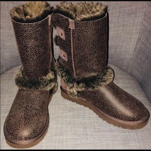 Cozy Brown Fur-Lined Women's Boots